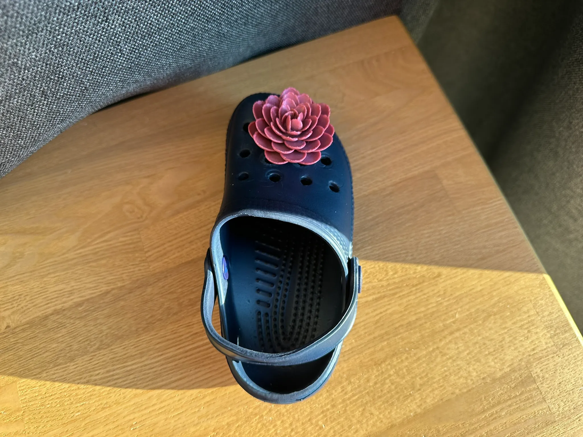 Lush flower shoe charm