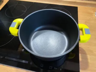 Handle cover