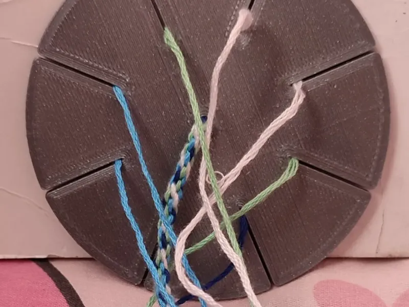 THREAD BRAZALETS TOOL