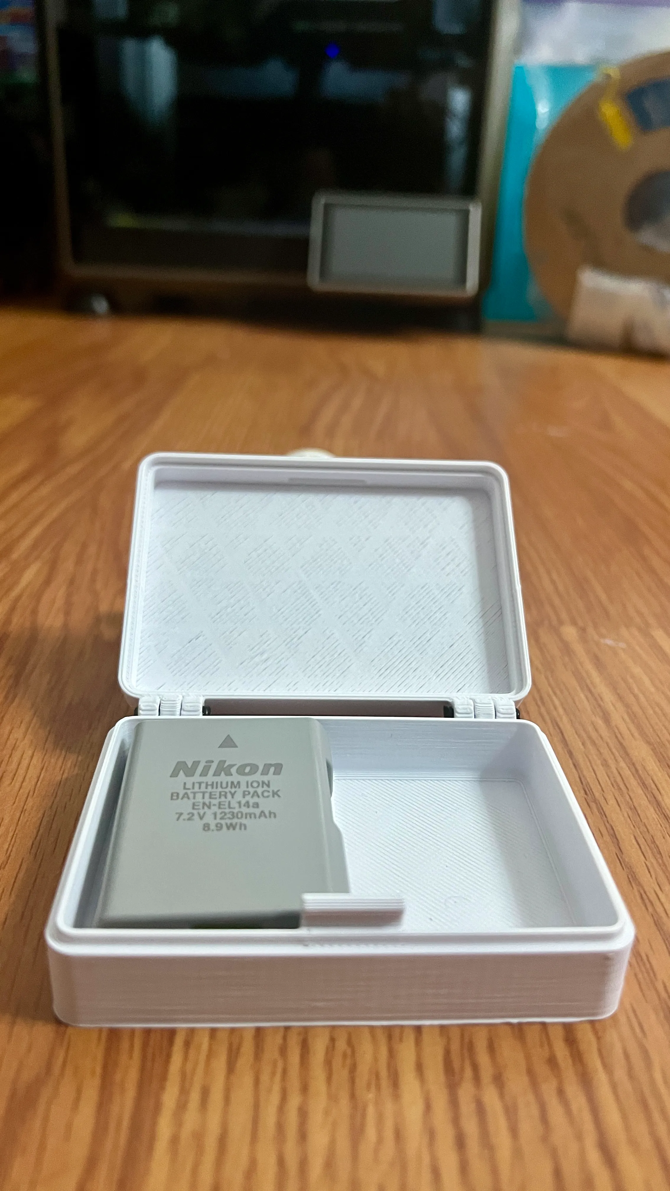 Nikon EN-EL14