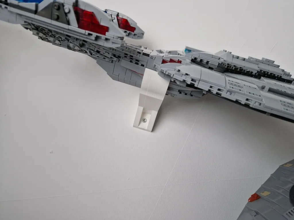 Bluebrixx Star Trek Enterprise E Wall Mount