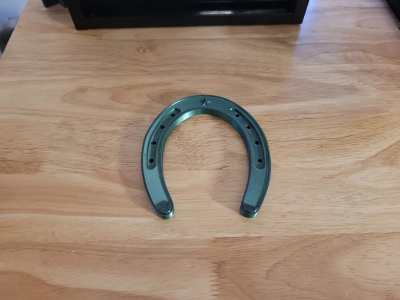 Horse shoe decoration
