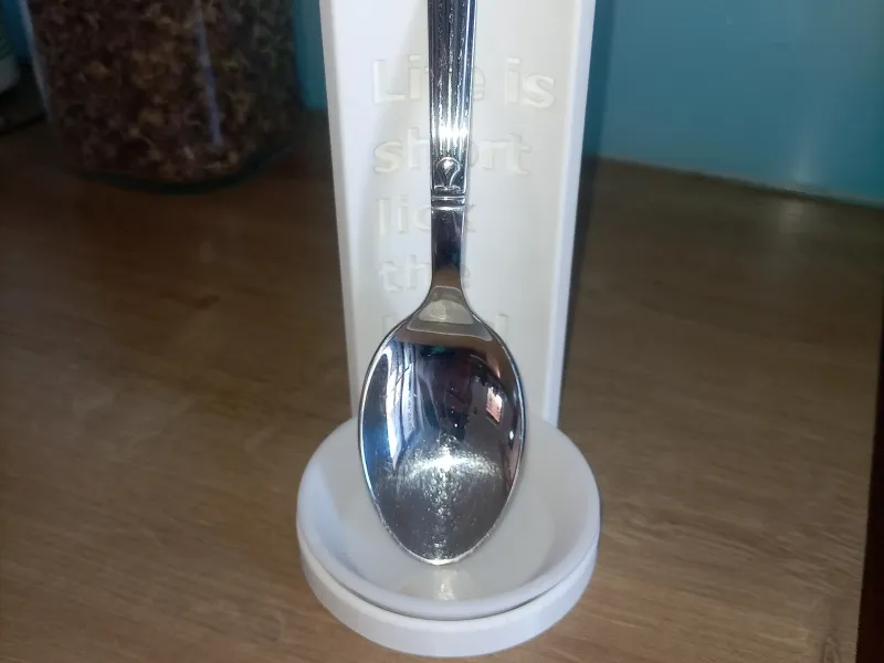 Spoon holder
