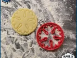 Snowflake cookie cutters-0