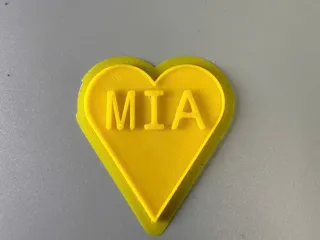 Mia name tag