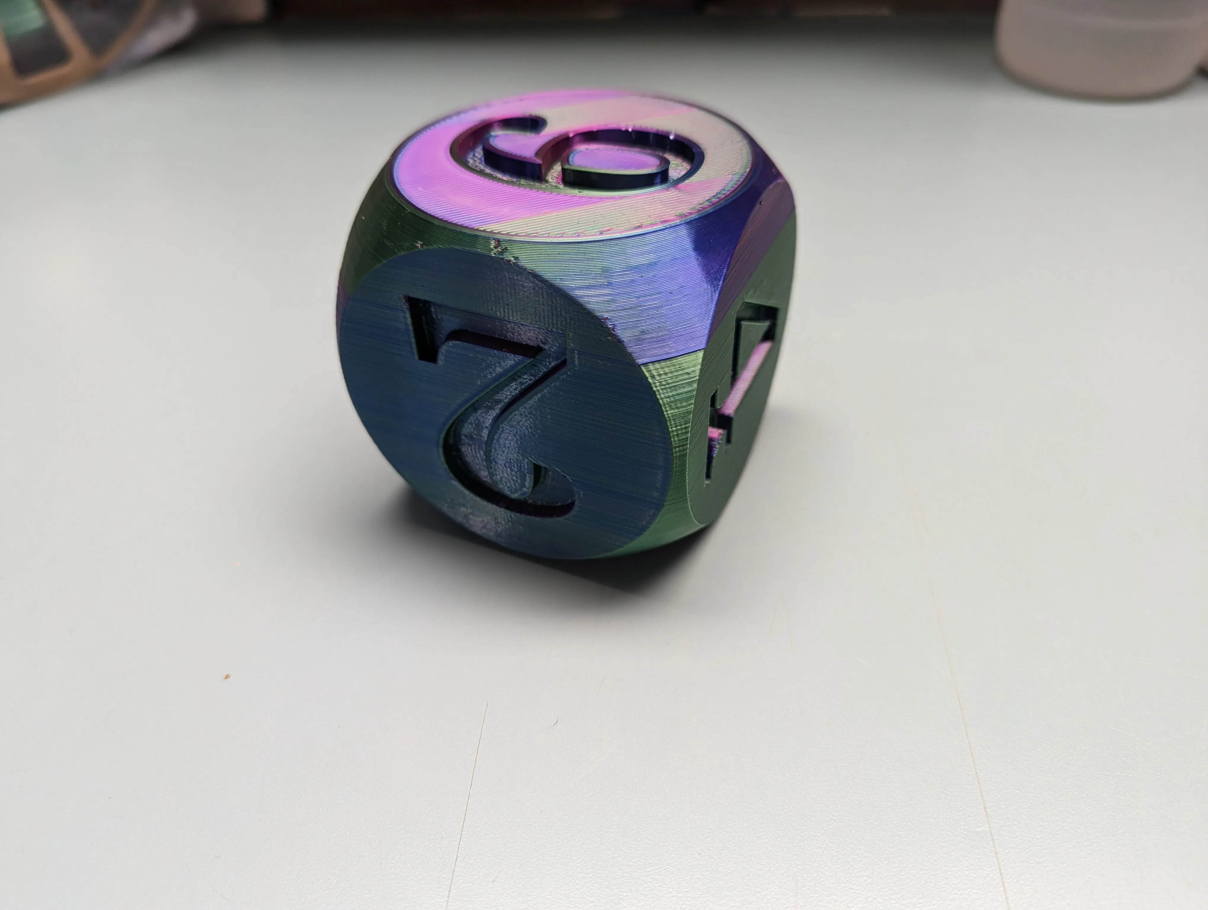 Contenitore per dadi - Scatola con coperchio