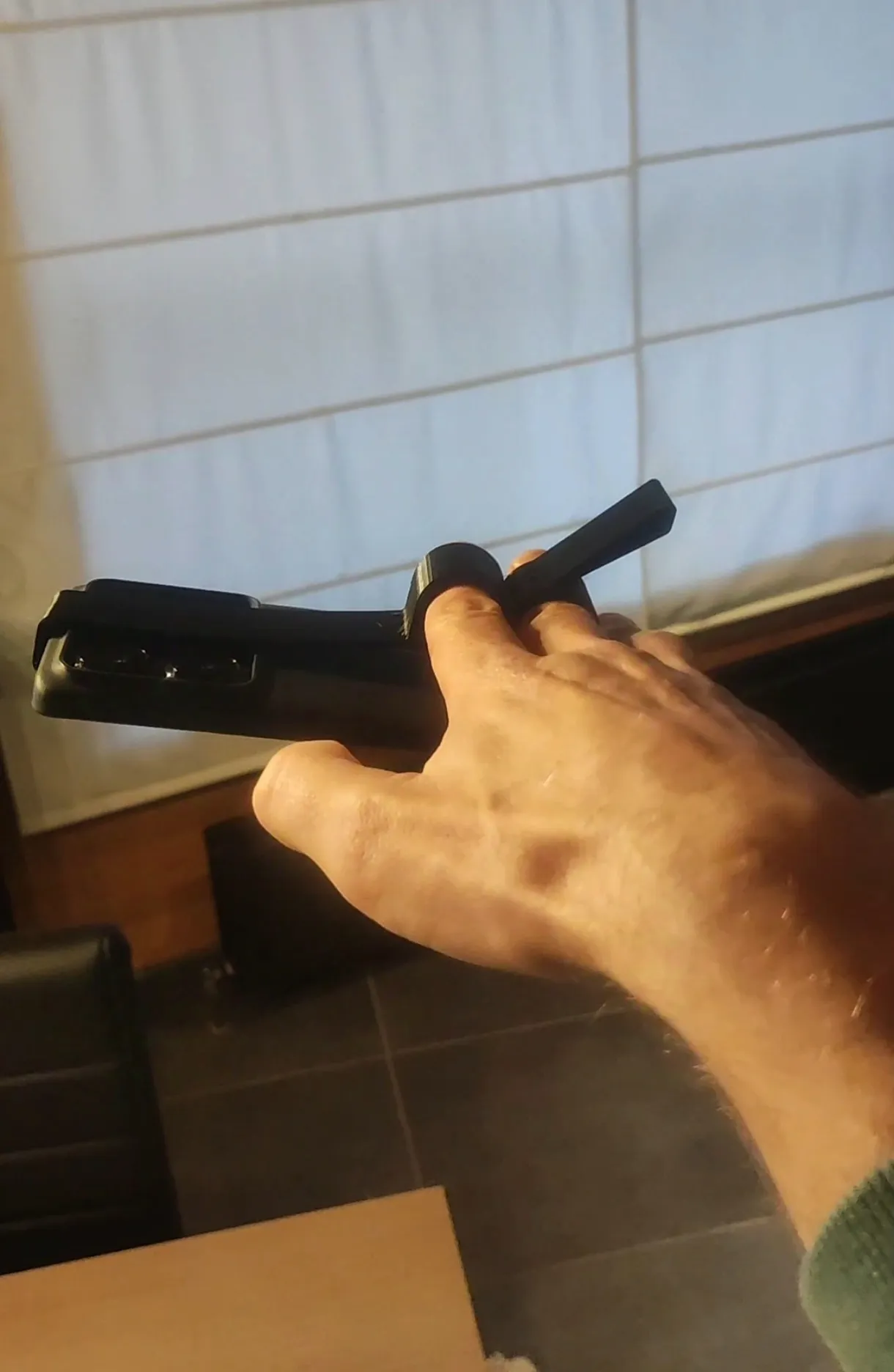 safety selfy holder cellphone