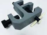 Bench Vise IV-2