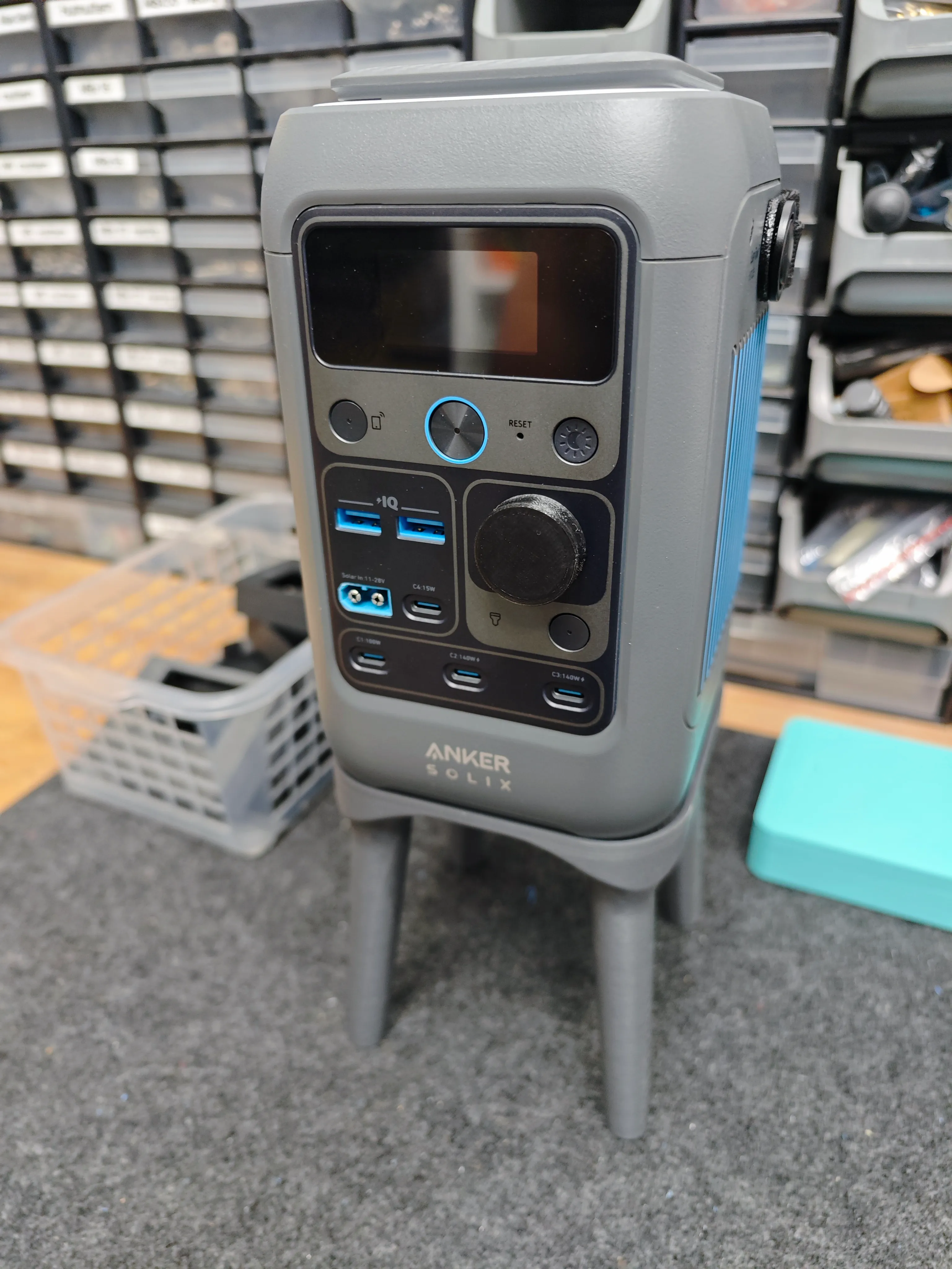 Anker Solix c300/c300 DC Powerstation stand, best protection