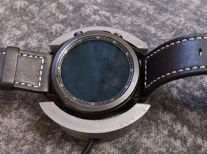 Держатель для родной зарядки часов GalaxyWatch3.