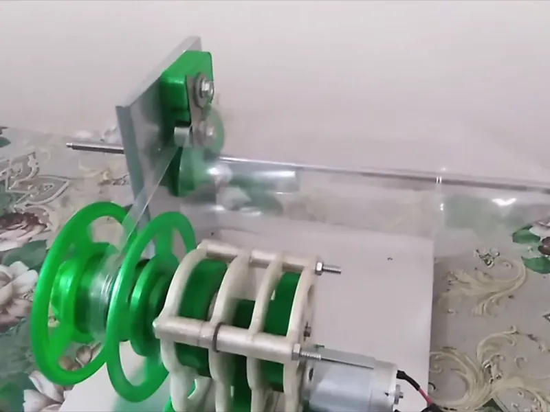 Tăietor precis de sticle de plastic PET pentru filamentul imprimantei 3D