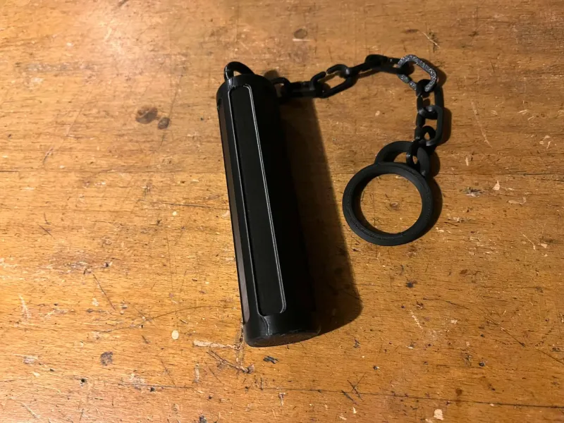 Finger nunchakus