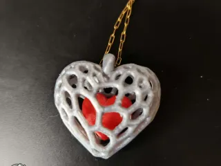 Voronoi Love Pendant – Radiant Heart Necklace 💖✨