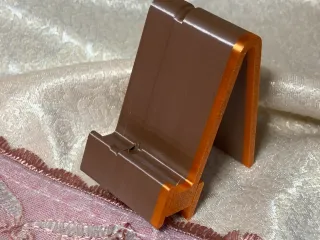 Smartphone stand