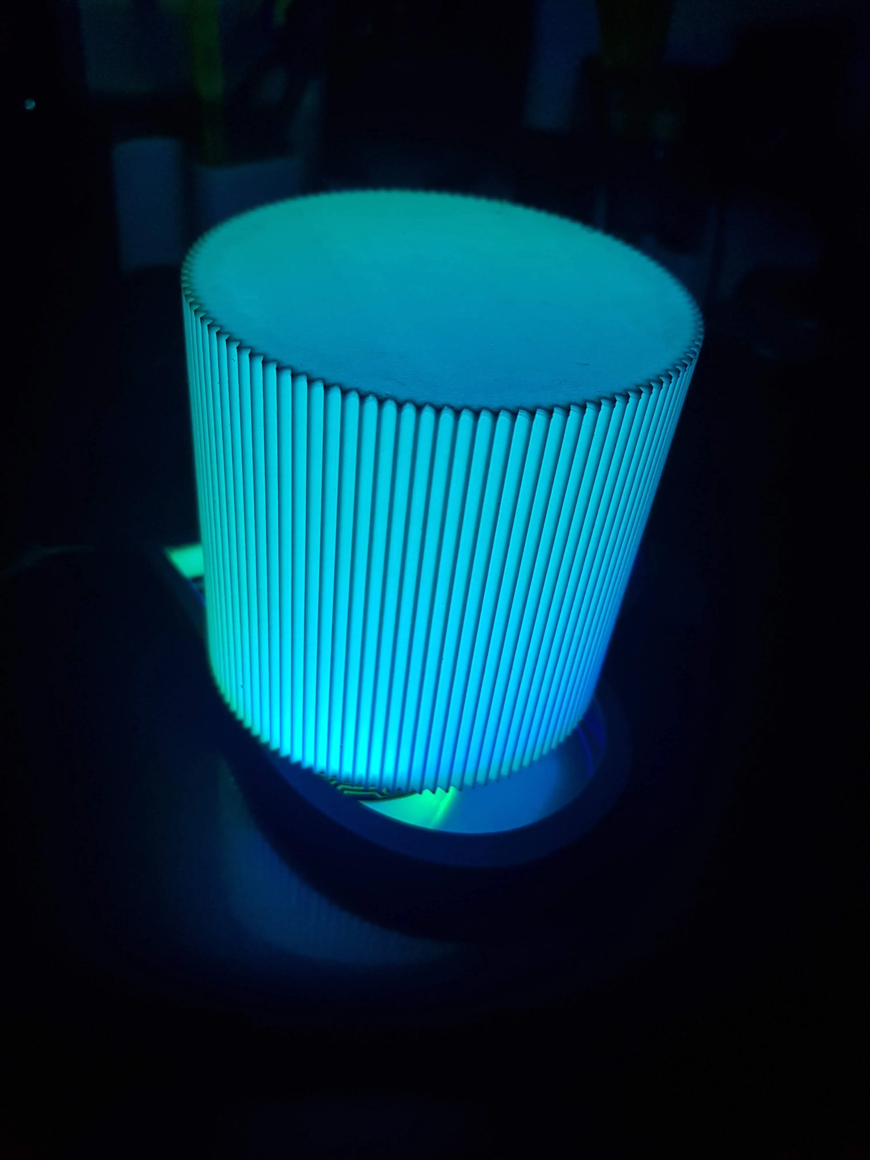 3D Printed Ribbed Ambient Lamp – Fusion 360 Design