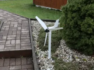 WIND TURBINE