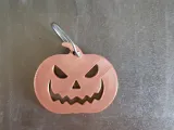Evil Pumpkin Keyring-1