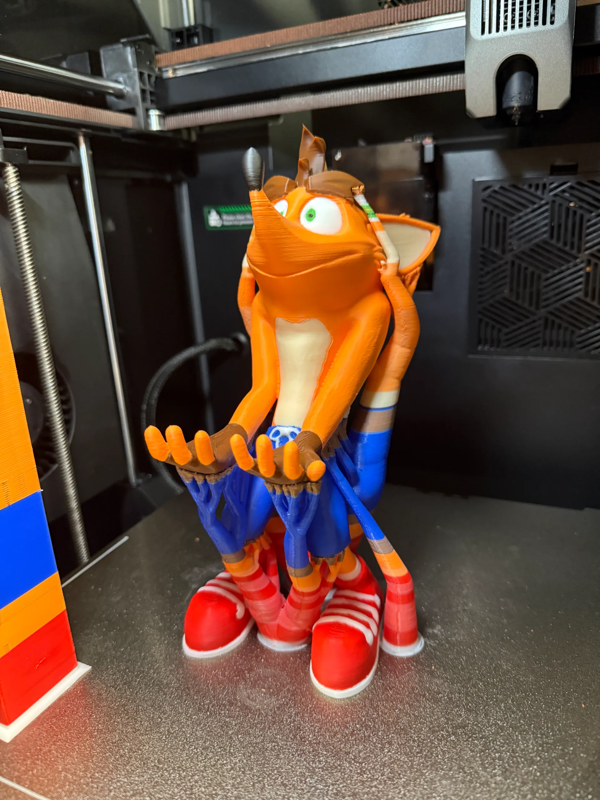 Crash Bandicoot controller stand-0
