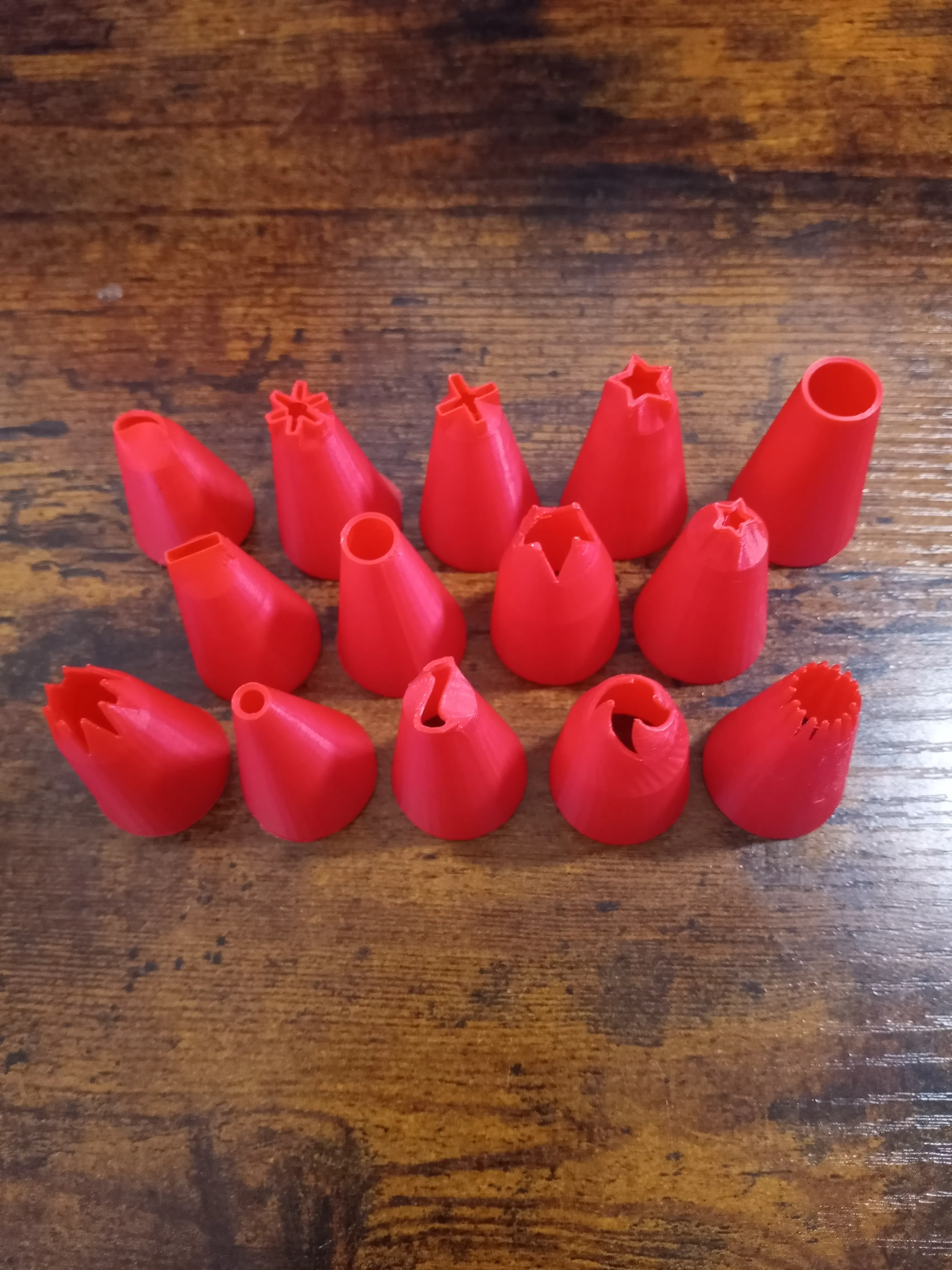 Piping Tips / Icing Tips 14 piece set