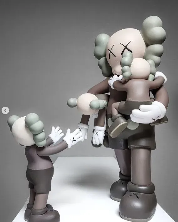 دمية فن المعجبين Kaws Clean Slate x Promise Companion