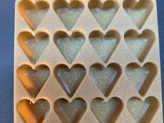 Heart ice cube maker