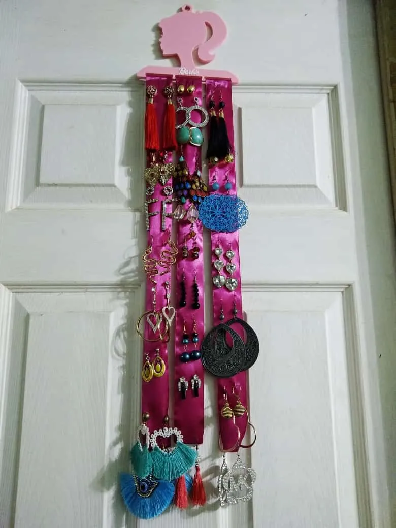 Barbie hair ribbon holder