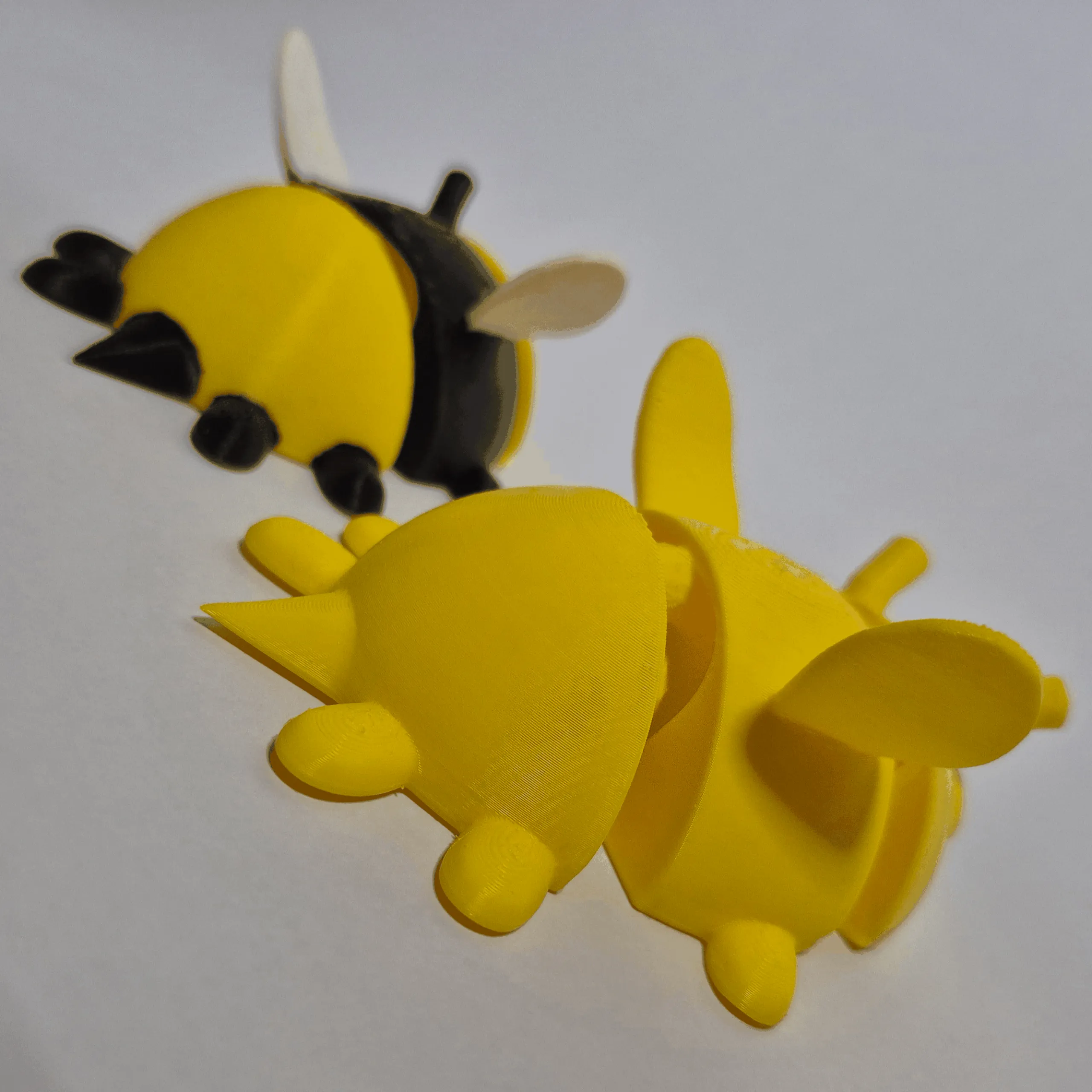Palm Sized Articulated Bumble Bee!