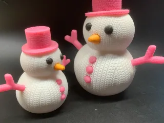 KNITTED SNOWMAN FIGURINE AND ORNAMENT - MULTIPARTS
