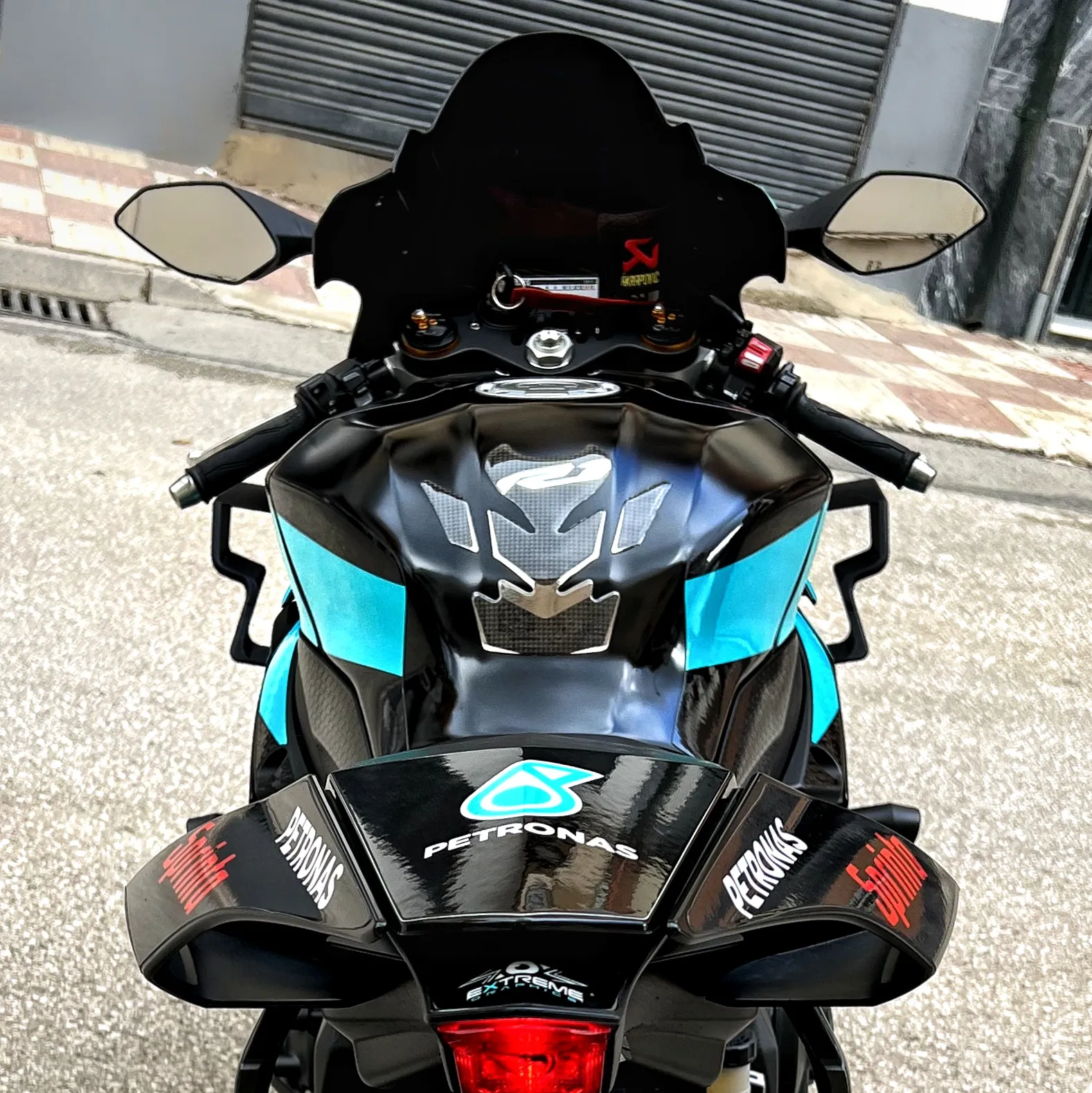 Yamaha R1 Winglets