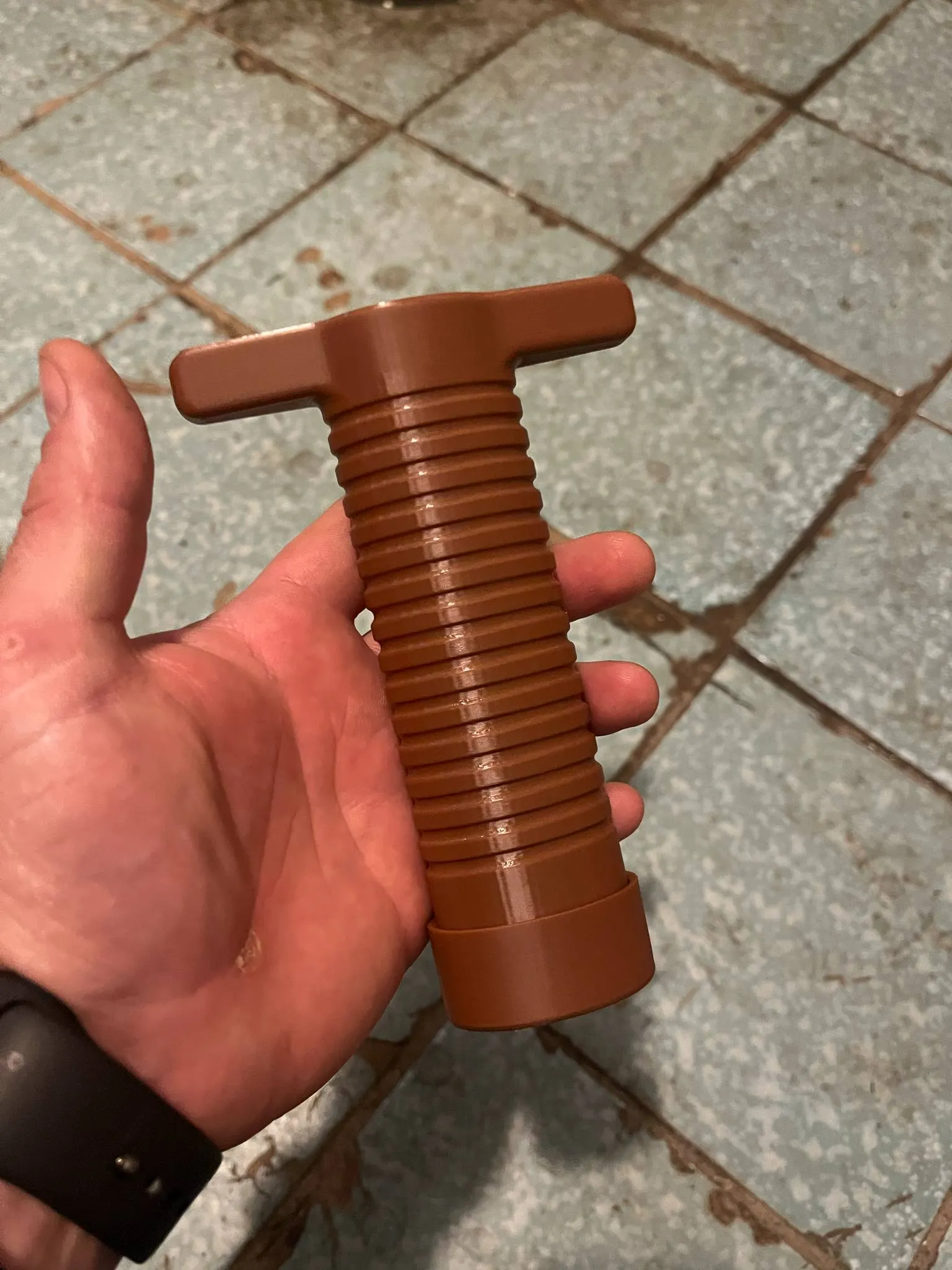 Collapsible, retractable dagger