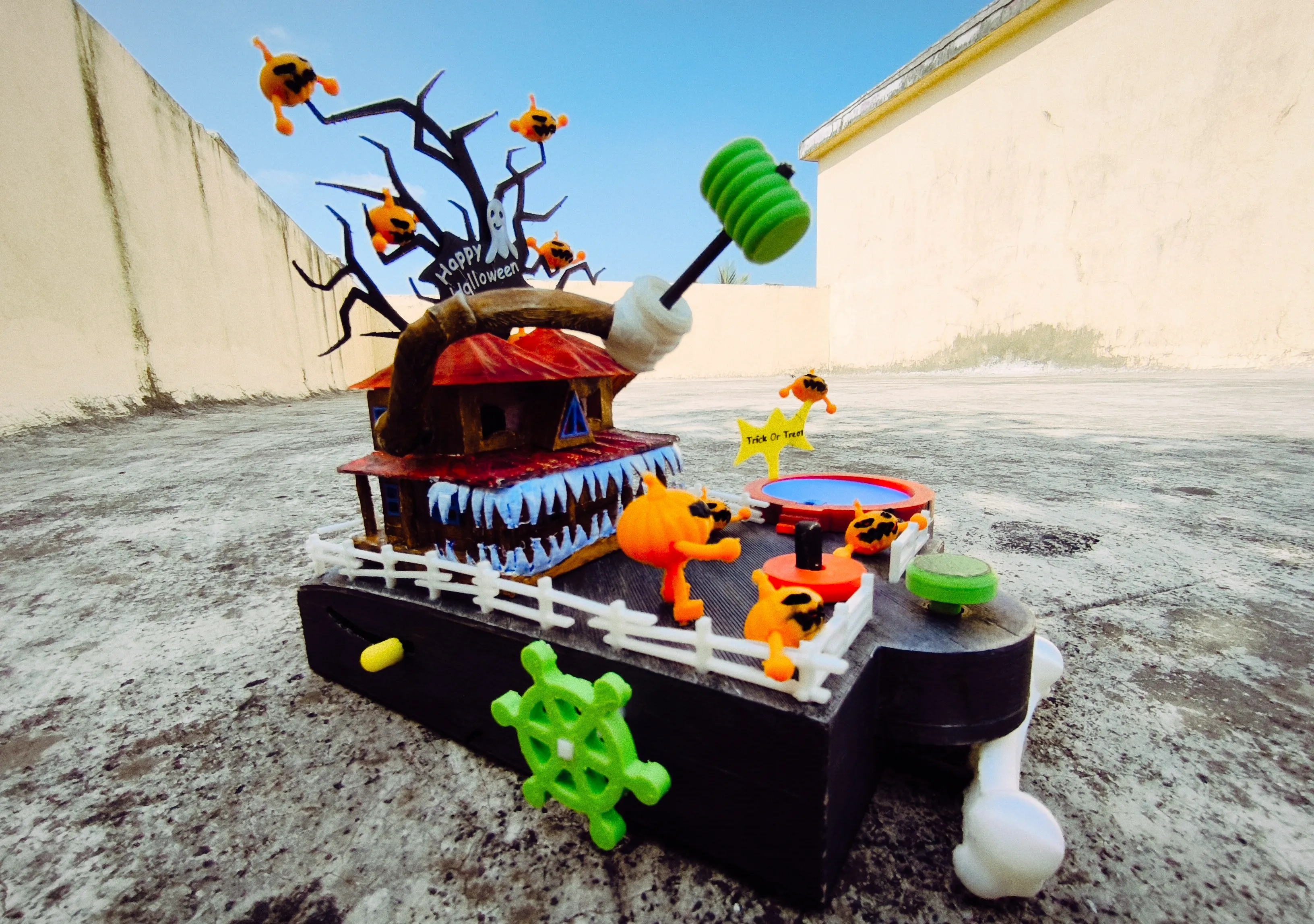 " Monster Game House-Try Your Luck"
