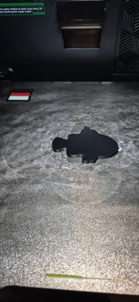 سلسلة مفاتيح على شكل سمكة لفتح علب المشروبات الغازية