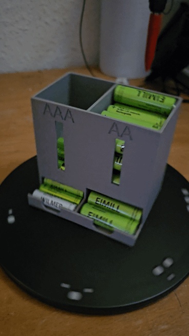 Smarter Batteriespender, Smart Battery Dispenser-1