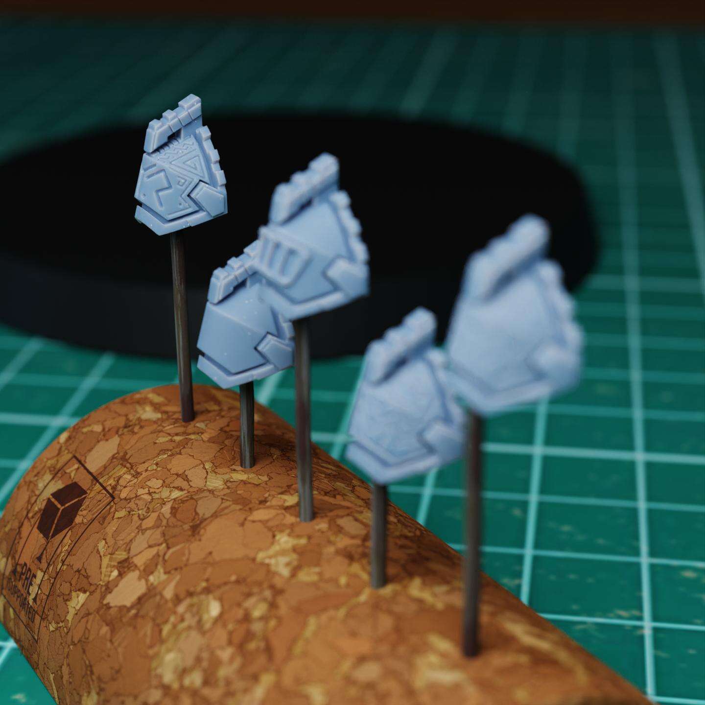 Noble runic shoulder pads for power armour (dwarves + human)