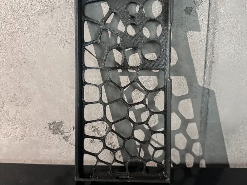 S24 Ultra Voronoi Pattern Case