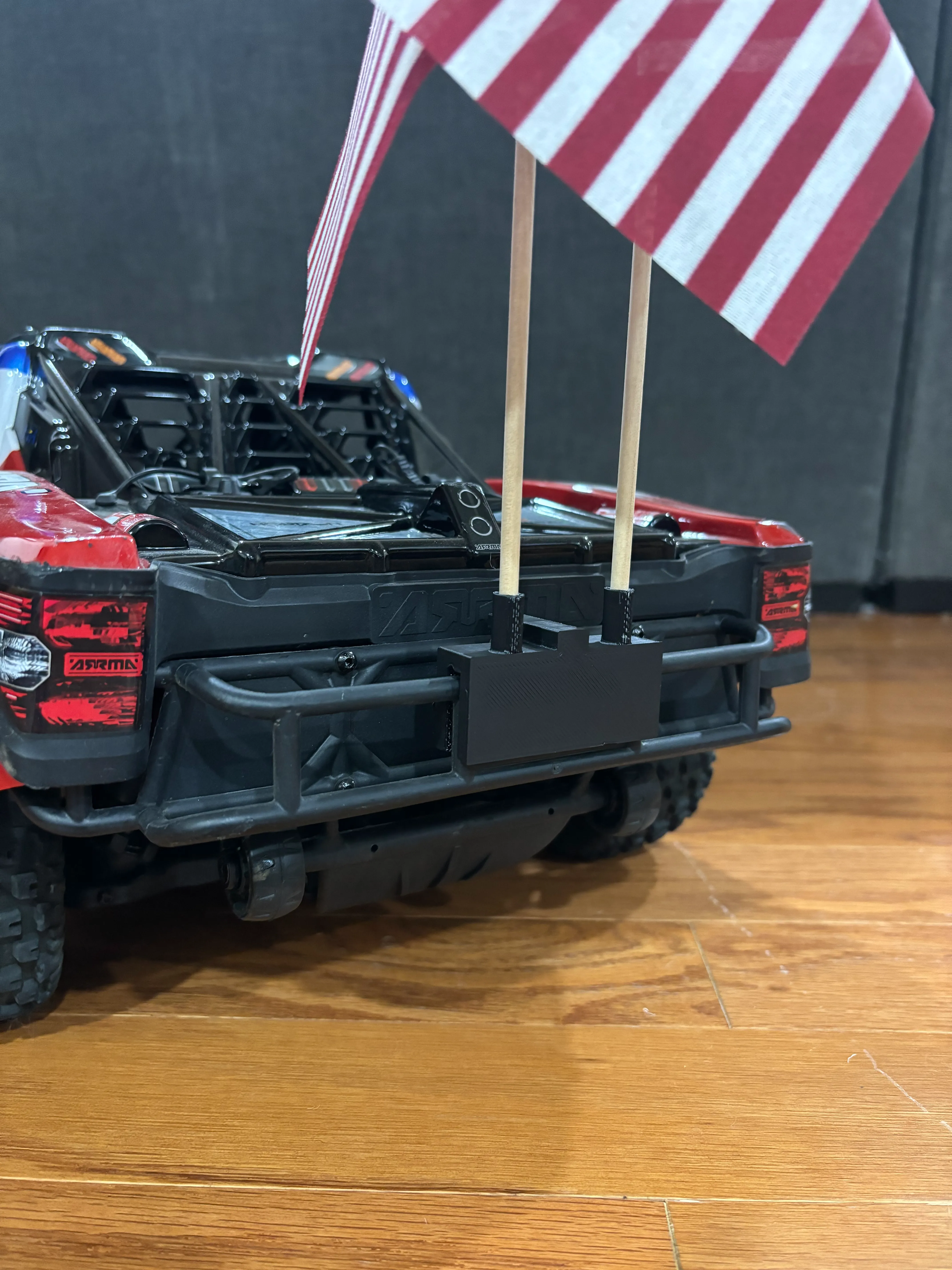 ARRMA Mojave 4S flag mount