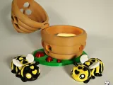 Valentine's Bee - hive-0