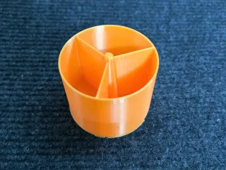 Rotating office organizer