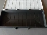 Bolt rack.-3