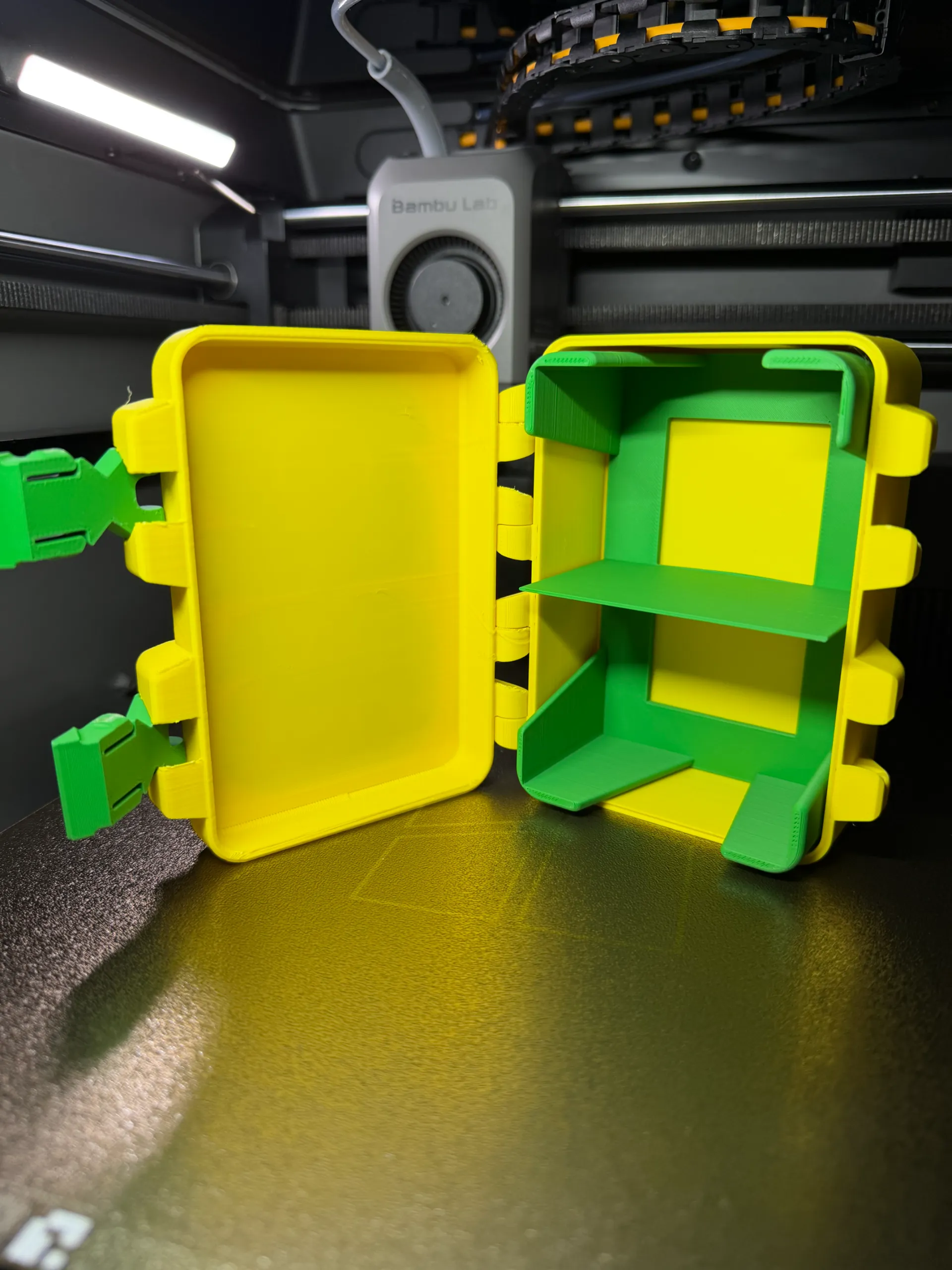 porta figuritas , con encastre de copa !