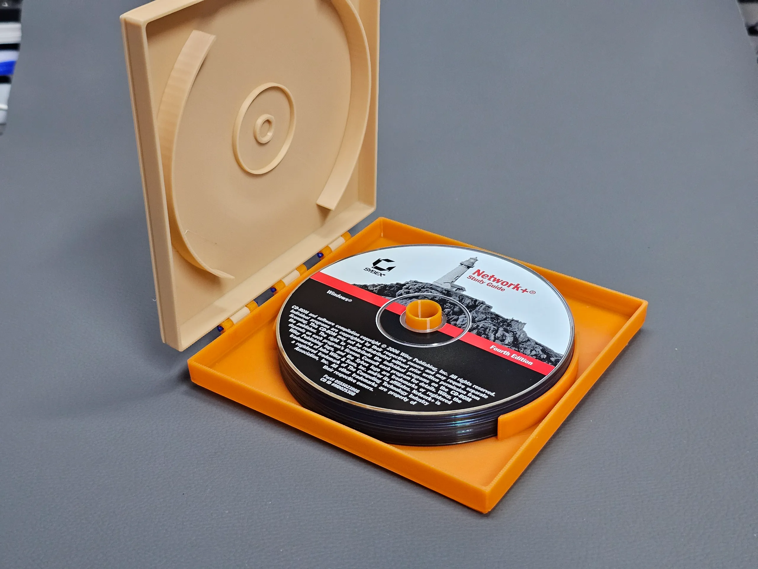 Compact Disc Case Filament Hinged-1