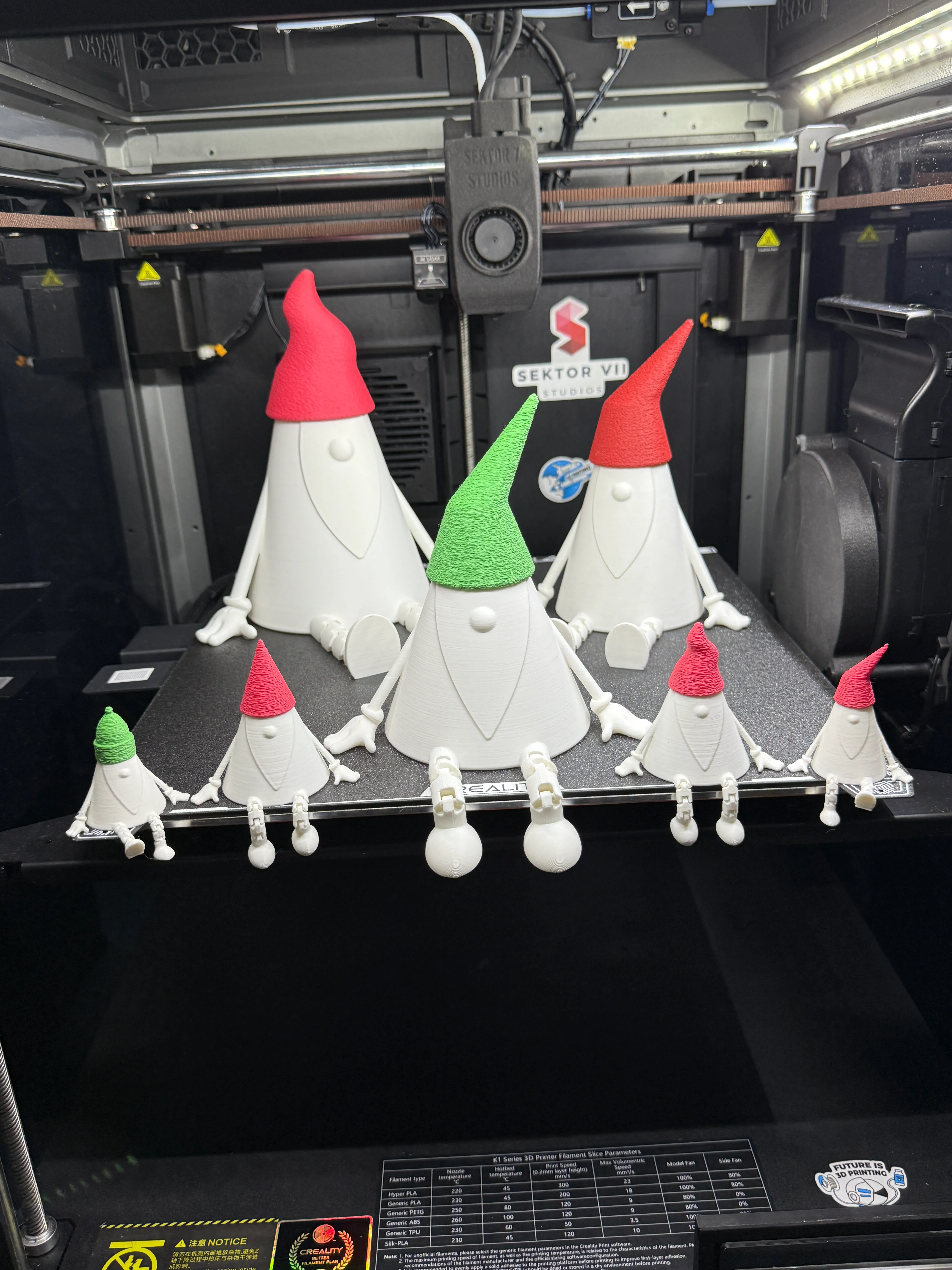 ARTICULATED CHRISTMAS GNOMES / DWARFS (+TEALIGHT)