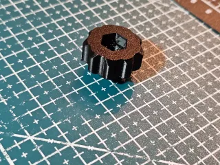 Bolt knob
