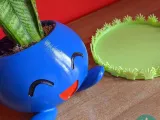 ODDISH PLANTER WITH LEAF TRAY-2