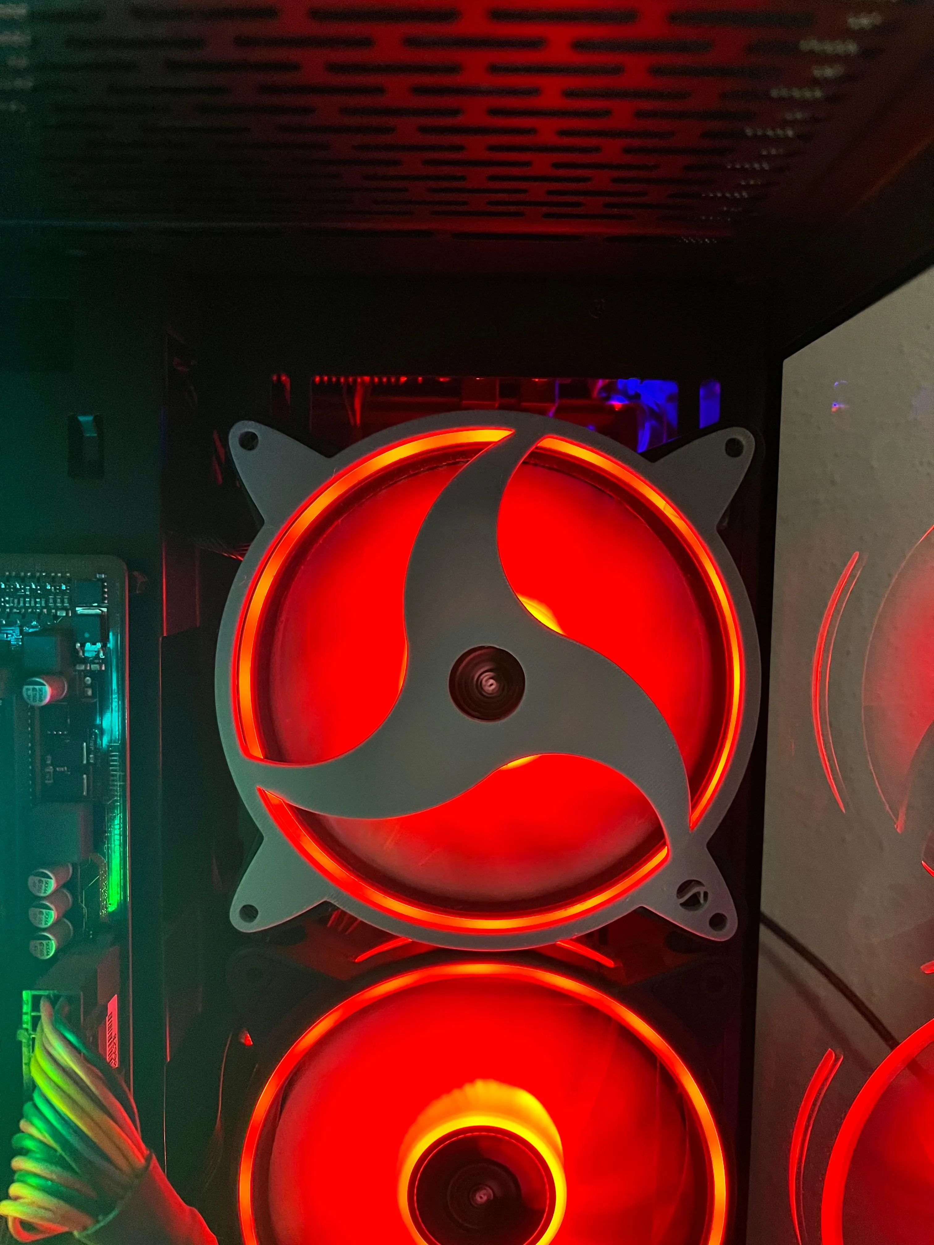 Itachi Mangekyou Sharingan Fan Cover
