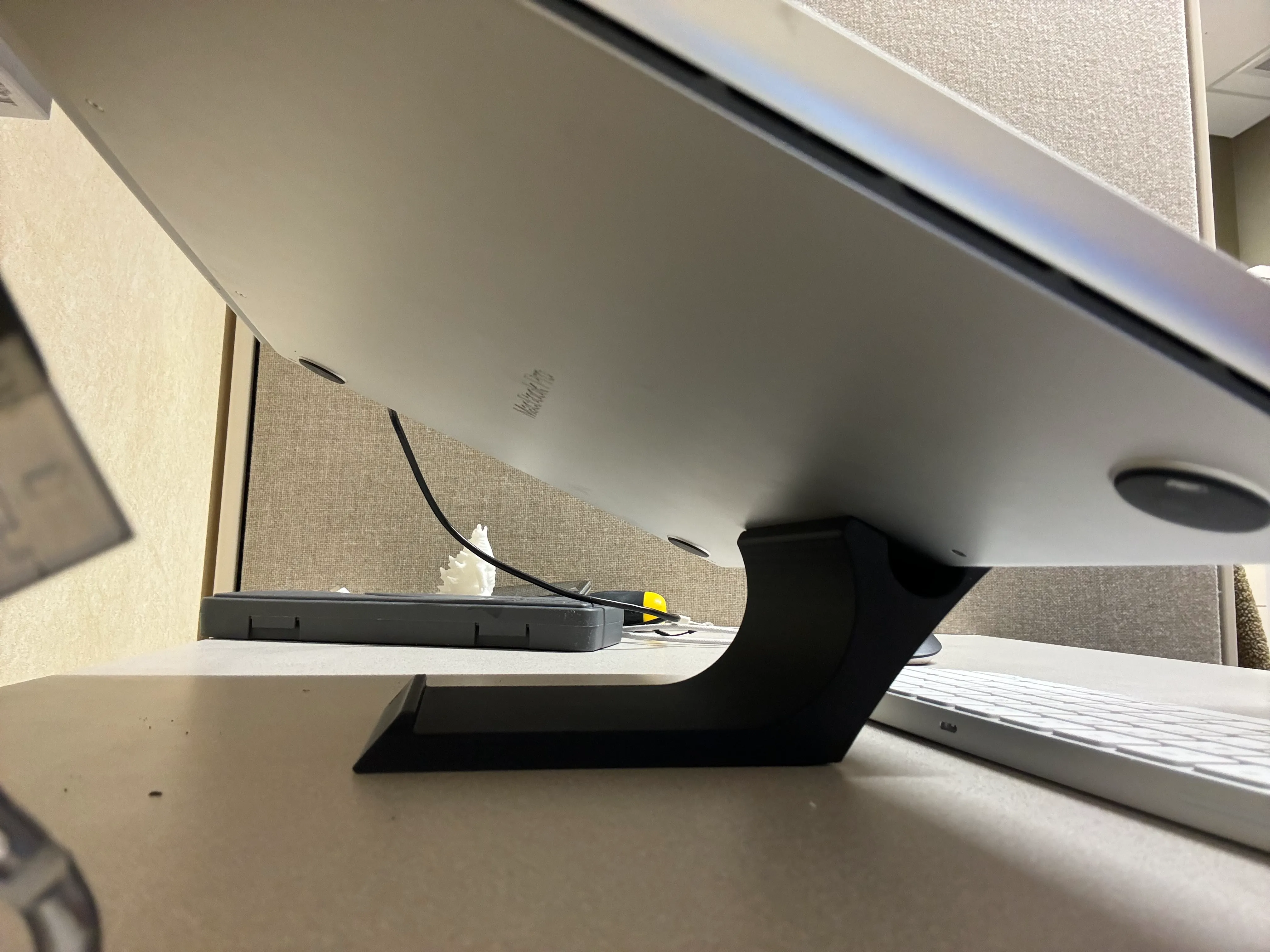 Levitation Macbook stand - Ipad Stand - Phone holder