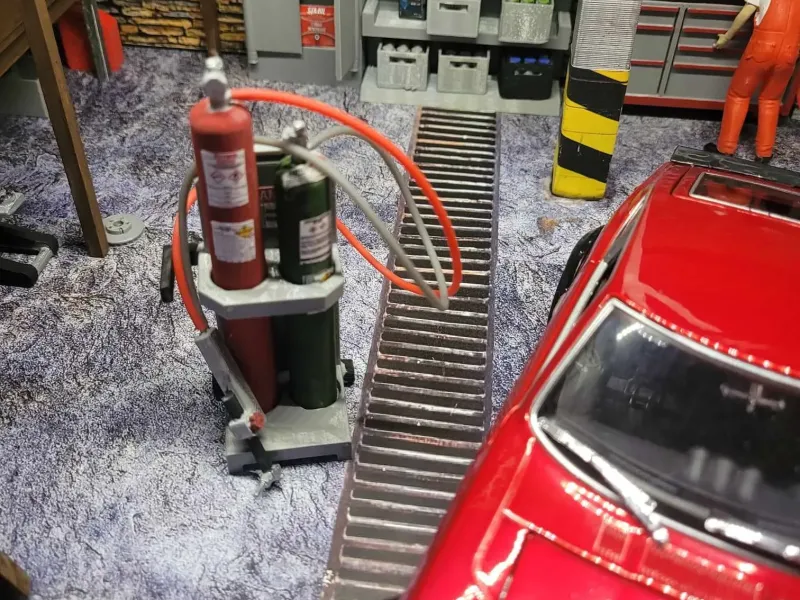 1/24 GASLASBRANDER