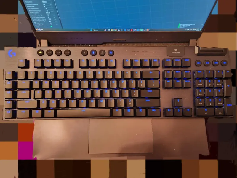 ROG STRIX G15 キーボードスタンドオフ