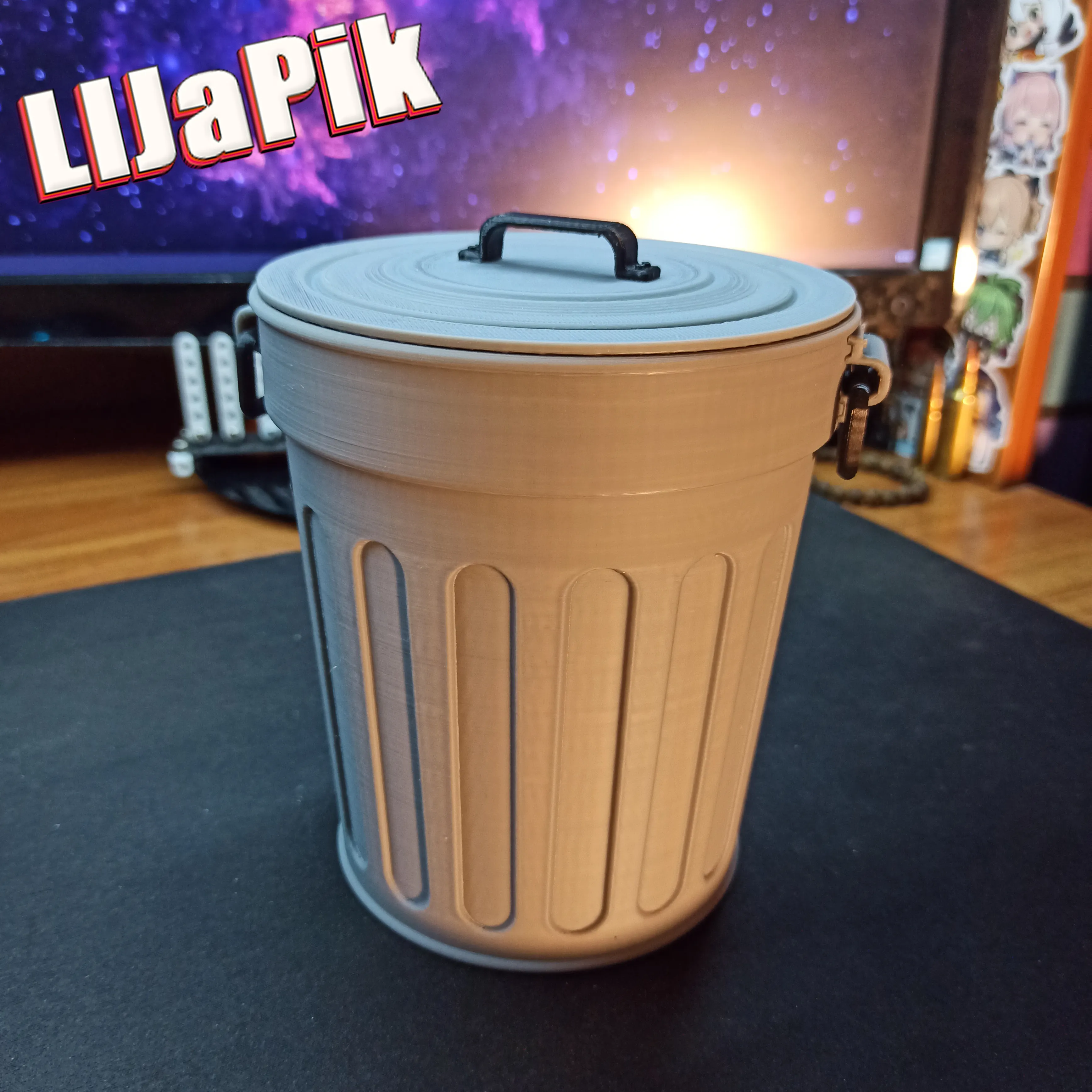 Cracker and Candy Bin / Trash Can / Vase