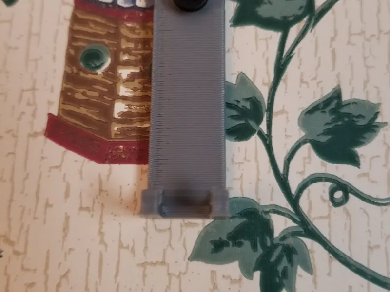 Decorative spoon wall holder